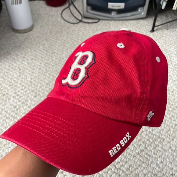 Red Sox Hat - Picture 1 of 2